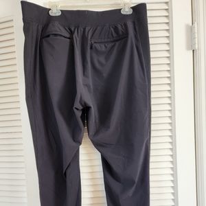 Athleta Brooklyn Jogger Black Size 16